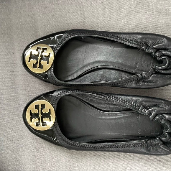 Tory Burch Shoes Tory Burch Size 8 Black Flat Ballet With Patent